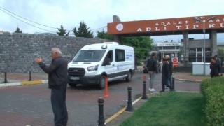 Esenyurtta arkadaşı tarafından silahla öldürülen çocuğun cenazesi Adli Tıp Kurumundan teslim alındı