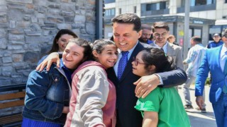 Esenyurtta engelli çocuklar ilk at binicilik deneyimini yaşadı
