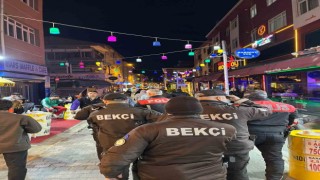 Eskişehir polisinden Barlar sokakta asayiş uygulaması
