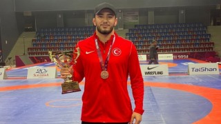 ETÜlü Emre Avrupa 3.sü oldu