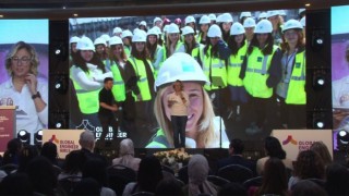 Farklı coğrafyalardan mühendis kızlar İstanbulda buluştu