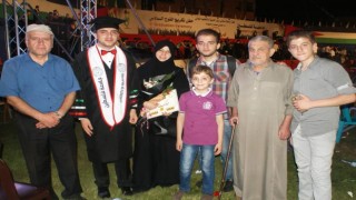 Filistinli öğrencinin ailesiyle mutlu günlerinden geriye sadece fotoğraf kareleri kaldı