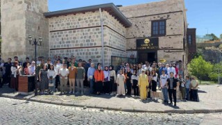 Fırat Üniversitesi öğrencileri Harputu gezdi