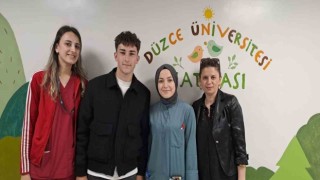 Galatasarayın genç futbolcusu Ali Turap Bülbül, hastanede tedavi gören çocukları sevindirdi
