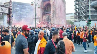 Galatasarayın şampiyonluğu Berlinde coşkuyla kutlandı