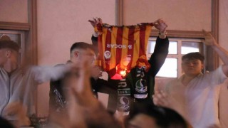 Galatasaraylı taraftarların şampiyonluk sevincine Tatanga engeli