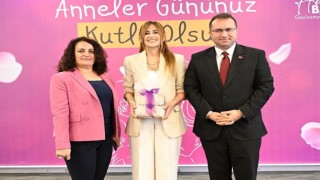 Gaziosmanpaşa Belediye Başkanı Bahçetepe kadın çalışanların Anneler Gününü kutladı