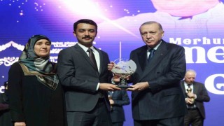 Gedizli merhum Müftü Ömer Faruk Bilgili uluslararası iyilik ödülüne layık görüldü