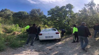 Gemlikte polisten kaçan araç, terk edilmiş olarak bulundu