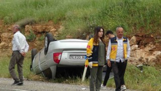 Gercüşte 3 aracın karıştığı kazada otomobil ters döndü, kimsenin burnu dahi kanamadı