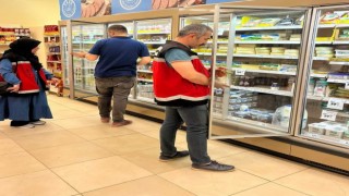 Gölbaşında marketlerde gıda denetimi yapıldı