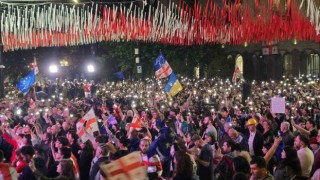 Gürcistan Cumhurbaşkanı Zurabişviliden Yabancı etkinin şeffaflığı yasası için referandum teklifi