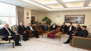 Halı ihracatçıları Şahini ziyaret etti