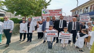 Hastane bahçesinde ücretsiz sağlık taraması yaptılar