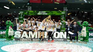 Hentbolda Kadınlar Türkiye Kupasını Konyaaltı Belediyespor kazandı