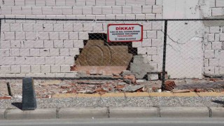 Hırsızlar bu kez de tarihi Kardiçalı Hanın duvarlarını kırarak talan etti