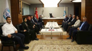Hulusi Akar ve Böhürlerden Başkan Büyükkılı.a ziyaret