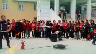 Iğdırda lise öğrencilerine yangın tatbikatı eğitimi