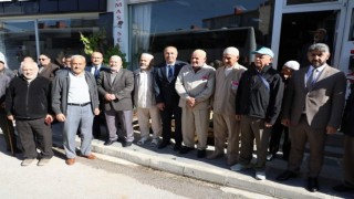 İlk hac kafilesi dualarla uğurlandı