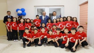İlkokul öğrencilerinden şiir şöleni