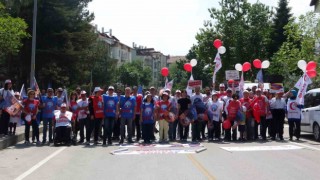 Ispartada 1 Mayıs halaylarla kutlandı