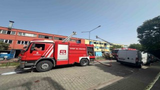 İSTEKS Sanayi Sitesinde 3 katlı iş yerinde çıkan yangın paniğe neden oldu
