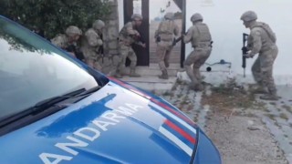 İzmirde dolandırıcı şebekesi çökertildi: Dev operasyonda 11 gözaltı