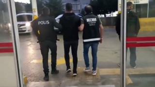 İzmirde FETÖ operasyonu: 31 gözaltı