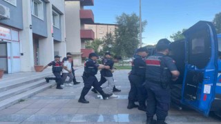 İzmirden Nazilliye uyuşturucu sevkiyatını Jandarma önledi