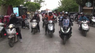 Kadıköyde motokuryeler Ata Emre için kornaya bastı