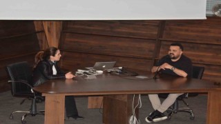 Kadir Özübek, İletişim Bilimleri Fakültesi öğrencileriyle buluştu