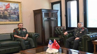 Kara Kuvvetleri Komutanı Orgeneral Bayraktaroğlu, Malezyalı mevkidaşını ağırladı