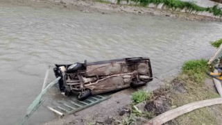 Karabükte otomobil çaya uçtu: 1 yaralı