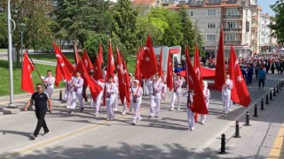 Karamanda 19 Mayıs Atatürkü Anma Gençlik ve Spor Bayramı kutlandı