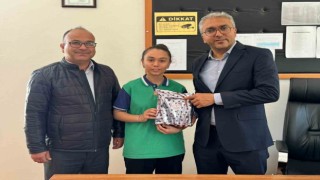 Karapınarda İOKBSte tam puan alan öğrenci ödüllendirildi
