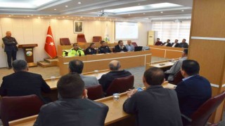 Karapınarda trafik sorunları masaya yatırıldı