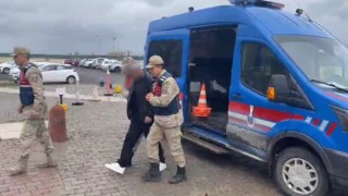 Karsta 1 kişinin makatından uyuşturucu çıktı