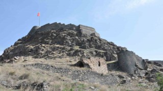 Karsta 150 yıllık Gürcü Kilisesi talan edildi