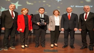 Kastamonu Üniversitesi, İlham Veren Kamu Yönetimi proje ödülünü aldı