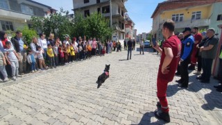 Kavakta çocuklara trafik eğitimi