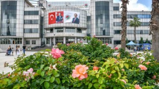Kepez Belediyesi Atatürk Anıtını bakıma aldı