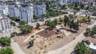 Kepez Belediyesinden çocuklara yeni parklar