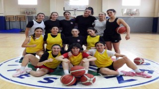 Kepezin kızları şampiyonlarla oynayacak