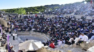 Kibyra Antik Kentinin gözbebeği Medusa mozaikli odeonda 2 bin yıl sonra tekrar müzik sesleri yükseldi
