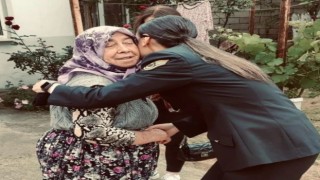 Kırklarelinde jandarmadan Anneler Gününde anlamlı ziyaret
