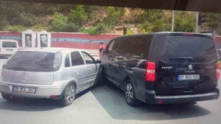 Kırmızı ışık ihlali kaza yaptırdı: 1 yaralı