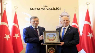 KKTC Meclis Başkanı Töre, Vali Şahin ile bir araya geldi