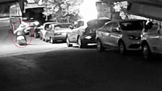 Kocaelide motosikletli saldırganların binayı kurşunlama anı kamerada