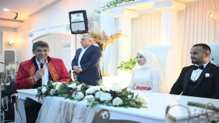 Kocaman, mutluluklara ortak oldu