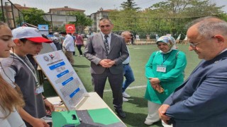 Kocatepe Ortaokulunda TÜBİTAK 4006 Bilim Fuarı açıldı